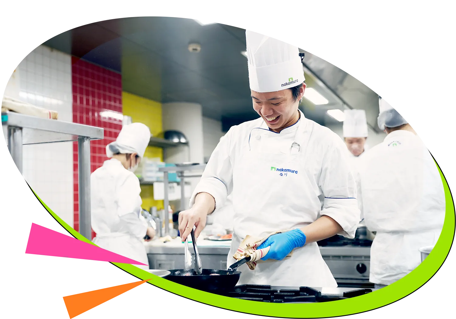 調理服の学生の写真